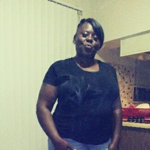 Meet your Posher, Alisha